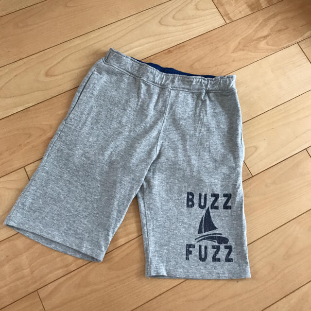 BeBe(ベベ)のBUZZ FUZZのパンツ  130cm キッズ/ベビー/マタニティのキッズ服男の子用(90cm~)(パンツ/スパッツ)の商品写真