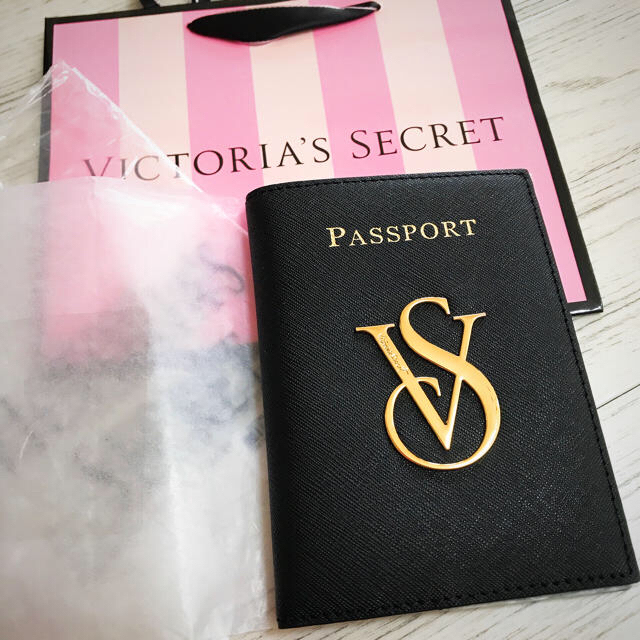Victoria s パスポートケース