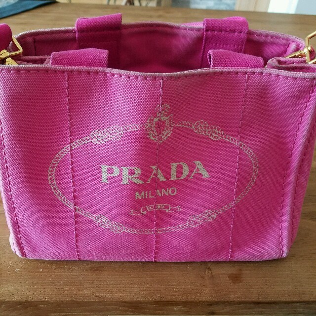 PRADA(プラダ)のプラダカナパ レディースのバッグ(トートバッグ)の商品写真