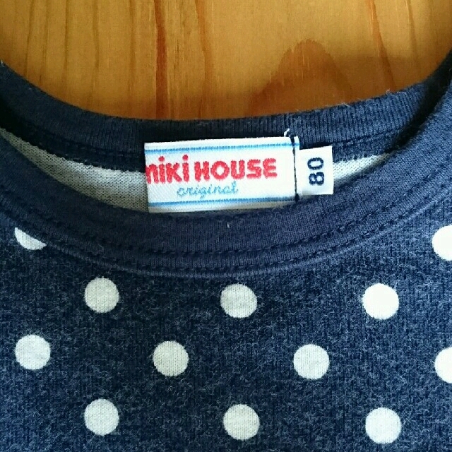 mikihouse(ミキハウス)の【MIKI HOUSE】サイズ80 水玉カットソー キッズ/ベビー/マタニティのベビー服(~85cm)(Ｔシャツ)の商品写真