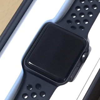 アップル(Apple)のApplewatch series2 38mm nike+本体 ブラック美品(腕時計(デジタル))