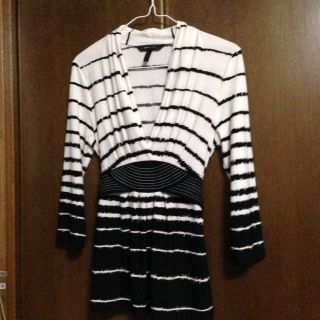 ビーシービージーマックスアズリア(BCBGMAXAZRIA)のカットソー(カットソー(長袖/七分))