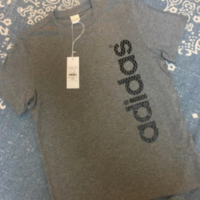 adidas(アディダス)のアディダス tシャツ メンズのトップス(Tシャツ/カットソー(半袖/袖なし))の商品写真