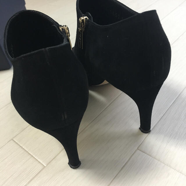 Sergio Rossi(セルジオロッシ)の直営店購入 定10万セルジオロッシブーティSergiorossiブーツパンプス レディースの靴/シューズ(ブーティ)の商品写真