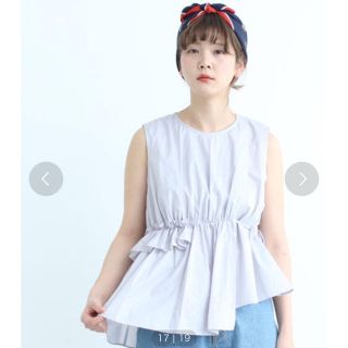 ドットアンドストライプスチャイルドウーマン(Dot&Stripes CHILDWOMAN)の新品タグ付き アシメフリルブラウス(シャツ/ブラウス(半袖/袖なし))