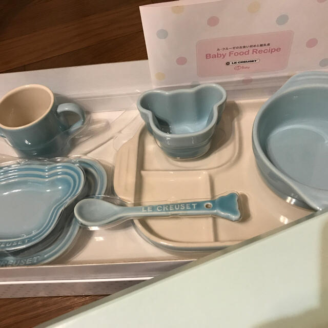 LE CREUSET(ルクルーゼ)の専用です♡ルクルーゼ♡お食い初め 離乳食 ベビー パステルブルー Set キッズ/ベビー/マタニティの授乳/お食事用品(その他)の商品写真