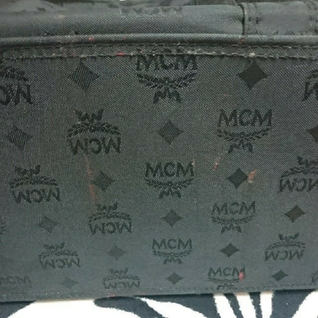 MCM(エムシーエム)のruuuu様。専用☆お値下げ☆MCMナイロンショルダーバッグです♪ レディースのバッグ(ショルダーバッグ)の商品写真