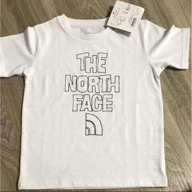 THE NORTH FACE(ザノースフェイス)の新品  未使用 ノースフェイス キッズtシャツ 110 キッズ/ベビー/マタニティのキッズ服男の子用(90cm~)(Tシャツ/カットソー)の商品写真