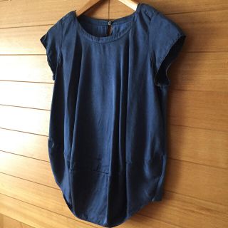 クスクス(kuskus)の‼︎セール‼︎★美品★送料込★大人シルクトップス(カットソー(半袖/袖なし))