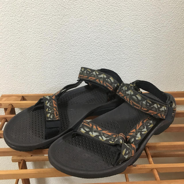 Teva(テバ)のテバ ハリケーン 27 メンズの靴/シューズ(サンダル)の商品写真