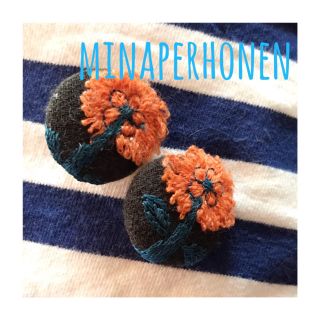 ミナペルホネン(mina perhonen)のminaperhonen タンポポ刺繍イヤリング(イヤリング)