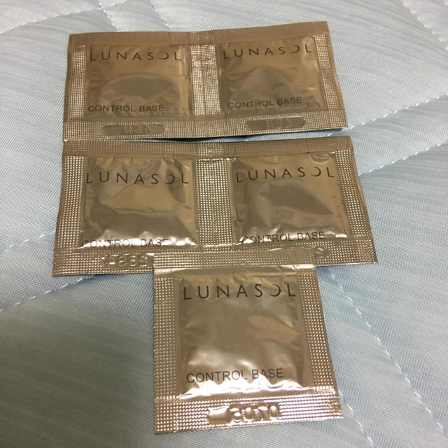 LUNASOL(ルナソル)のルナソルコントロールベース02セット コスメ/美容のベースメイク/化粧品(化粧下地)の商品写真