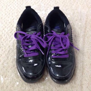 ヴァンズ(VANS)のVANS**エナメルシューズ(スニーカー)