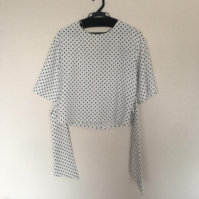 ZARA(ザラ)のドットカットソー❤︎ブラウス レディースのトップス(カットソー(半袖/袖なし))の商品写真