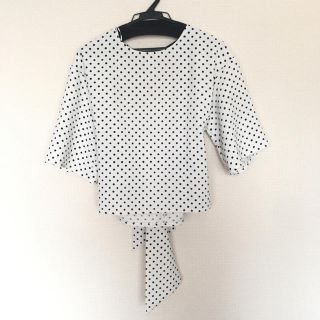 ザラ(ZARA)のドットカットソー❤︎ブラウス(カットソー(半袖/袖なし))