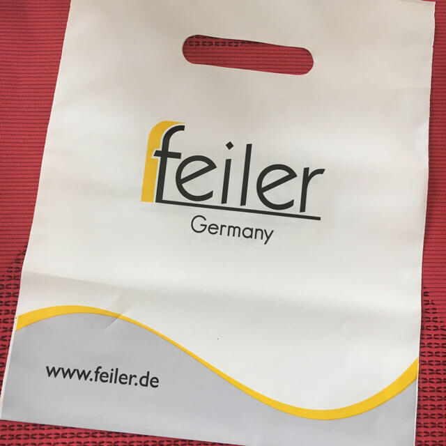 FEILER(フェイラー)の＊R&Hさまご専用＊🇫🇷限定＊ヴェルサイユ宮殿＊フェイラーハンカチ レディースのファッション小物(ハンカチ)の商品写真