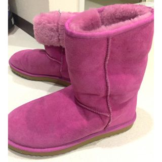 アグ(UGG)のUGG  ピンクショートブーツ(ブーツ)