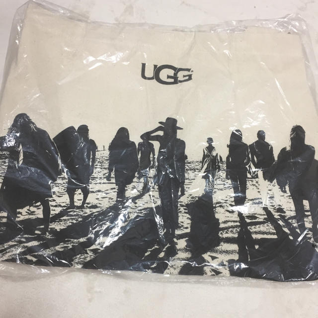 UGG(アグ)のUGG バッグ レディースのバッグ(ショルダーバッグ)の商品写真