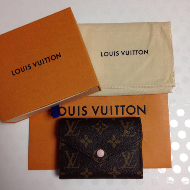 LOUIS VUITTON(ルイヴィトン)のお値下げ！新品 ヴィトン 財布 レディースのファッション小物(財布)の商品写真