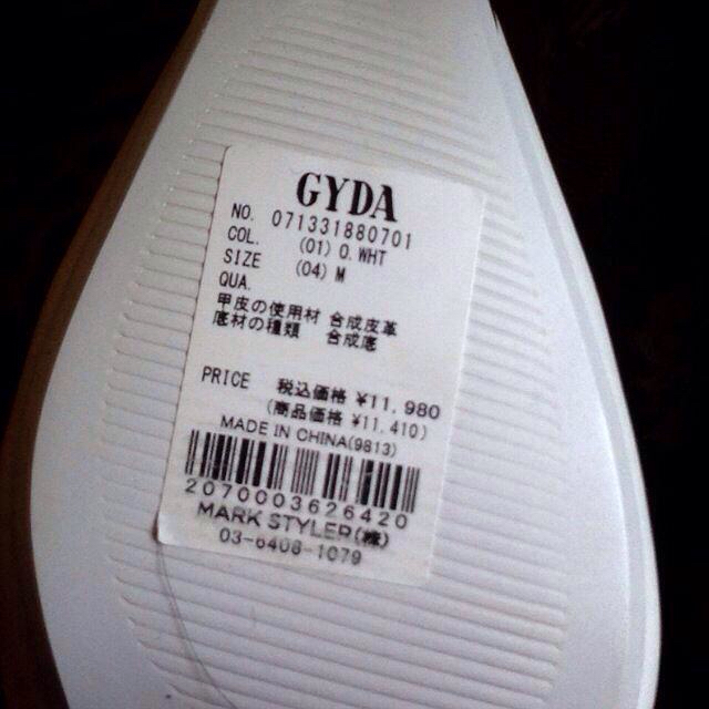 GYDA(ジェイダ)のGYDA ランダムチェーンパンプス レディースの靴/シューズ(ハイヒール/パンプス)の商品写真