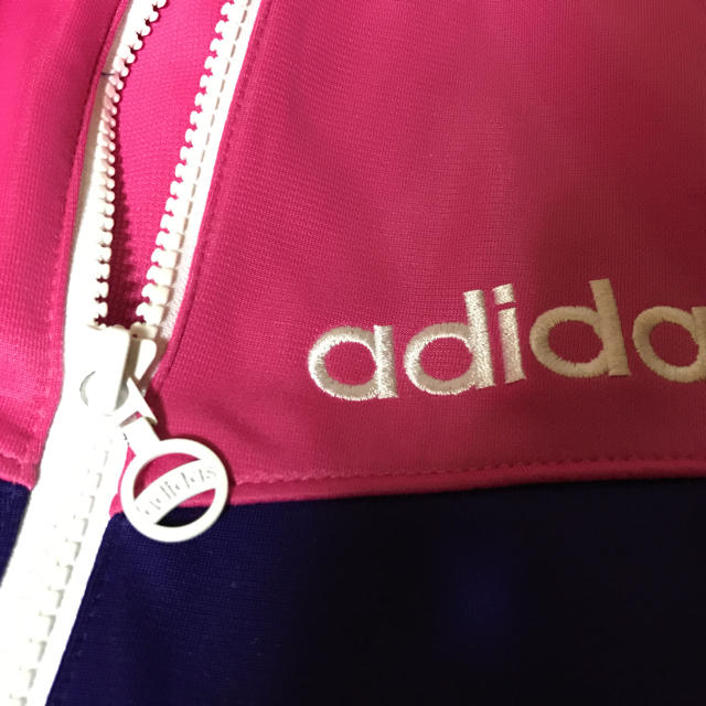 adidas(アディダス)のアディダスパーカー レディースのトップス(パーカー)の商品写真