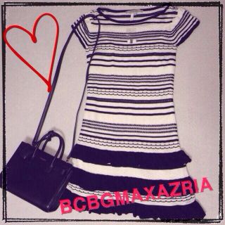 ビーシービージーマックスアズリア(BCBGMAXAZRIA)のBCBGMAXAZRIA♡フリルOP(ひざ丈ワンピース)