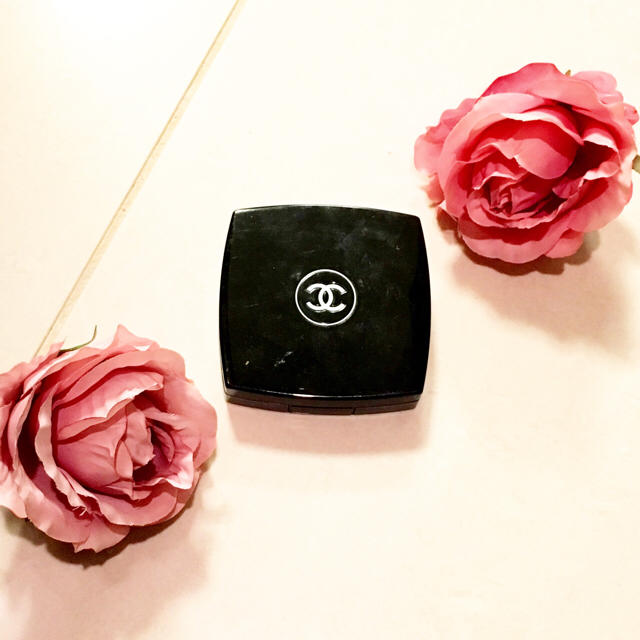 CHANEL(シャネル)のCHANELチーク♡ジュコントゥラスト#13 コスメ/美容のベースメイク/化粧品(チーク)の商品写真