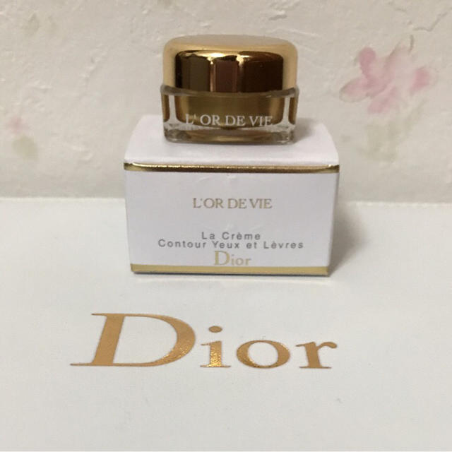 Christian Dior(クリスチャンディオール)のディオール オード・ヴィ 目元・口元用クリーム  新品未使用 コスメ/美容のスキンケア/基礎化粧品(アイケア/アイクリーム)の商品写真