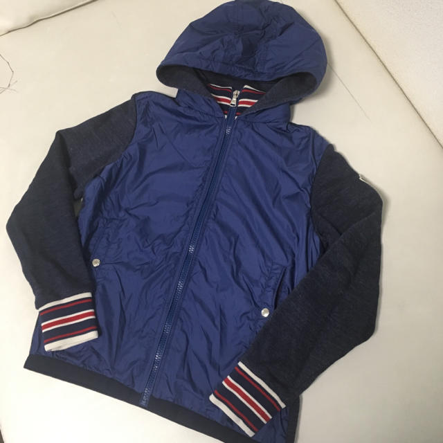 MONCLER(モンクレール)の【 パキラ様 ご専用です 】モンクレール ジャンパー 12 キッズ/ベビー/マタニティのキッズ服男の子用(90cm~)(ジャケット/上着)の商品写真