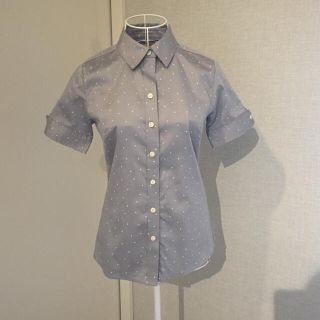 バナナリパブリック(Banana Republic)の【試着のみ】バナナリパブリック♡ブルーグレードットシャツ(シャツ/ブラウス(半袖/袖なし))