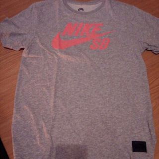 ナイキ(NIKE)のナイキSB Tシャツ(Tシャツ/カットソー(半袖/袖なし))