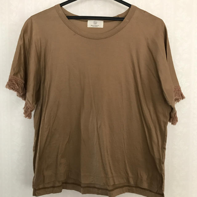 UNITED ARROWS(ユナイテッドアローズ)の袖フリンジTシャツ レディースのトップス(Tシャツ(半袖/袖なし))の商品写真