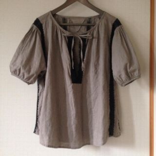 ネストローブ(nest Robe)のSI-HIRAI（スーヒライ） リネン ブラウス チュニック カットソー 美品(カットソー(半袖/袖なし))