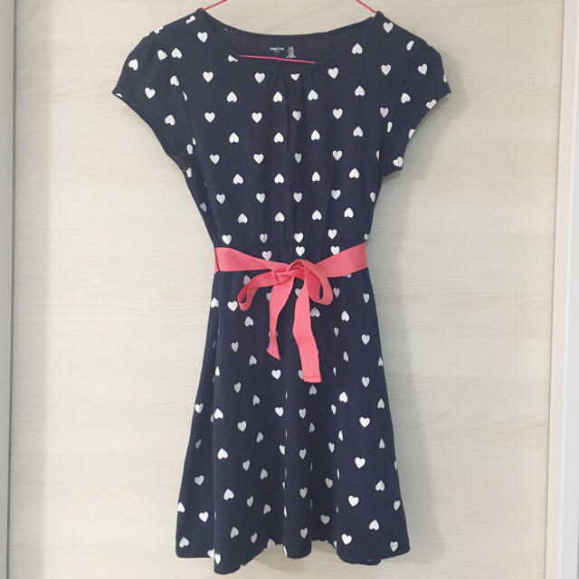 GAP Kids(ギャップキッズ)の【ひざ上】ハート柄 ワンピース キッズ/ベビー/マタニティのキッズ服女の子用(90cm~)(ワンピース)の商品写真