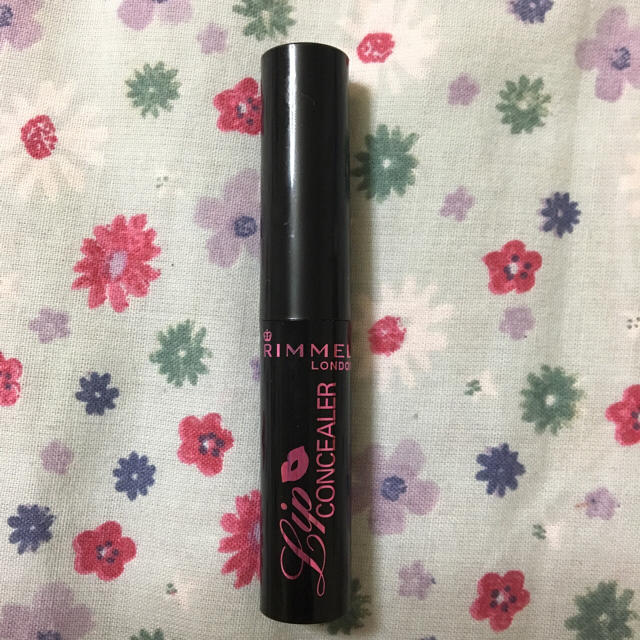 RIMMEL(リンメル)の新品同様の残量☆リンメル リップコンシーラー001 コスメ/美容のベースメイク/化粧品(コンシーラー)の商品写真