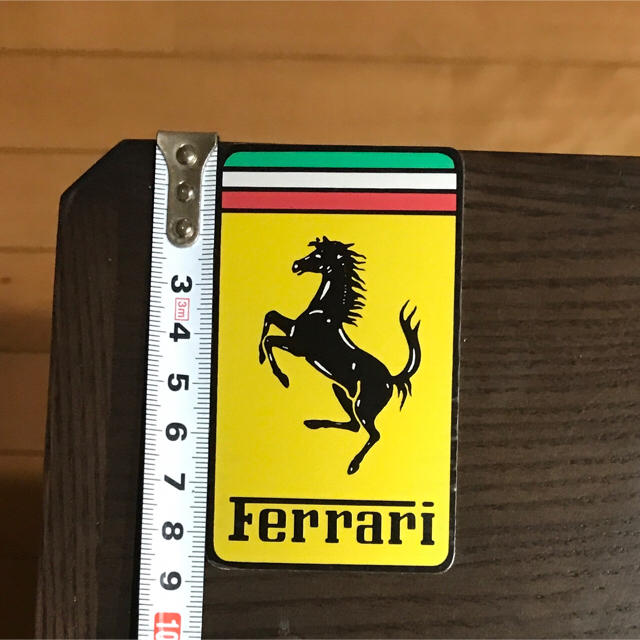 Ferrari(フェラーリ)のFerrariエンブレム   自動車/バイクの自動車(車外アクセサリ)の商品写真