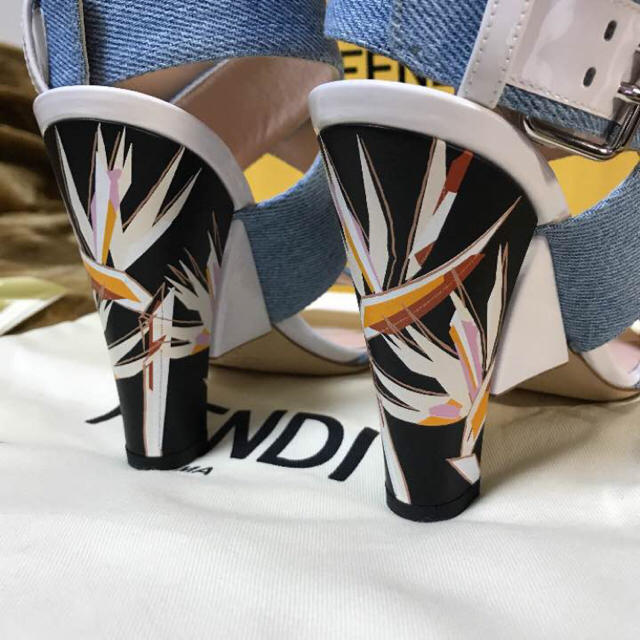 のサイズも FENDI - 22.5cm-25cm FENDI フェンディグラフィ 美品