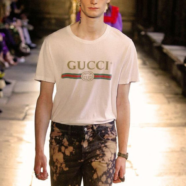 最終値下げ 17ss 新品未使用 GUCCI グッチ ロゴ Tシャツ ブランド