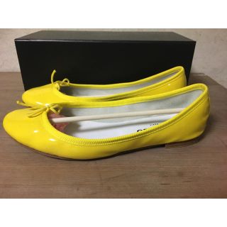 レペット(repetto)の美品！レペット定番 サンドリヨン 37 パテントレザー レモンイエロー(バレエシューズ)