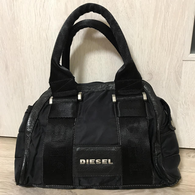 DIESEL(ディーゼル)のきなこもち様 専用♡ディーゼル ミニバッグ レディースのバッグ(ハンドバッグ)の商品写真
