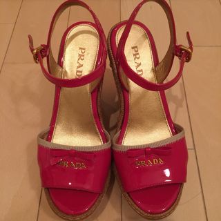 プラダ(PRADA)のプラダ ウェッジ サンダル 可愛い💕(サンダル)