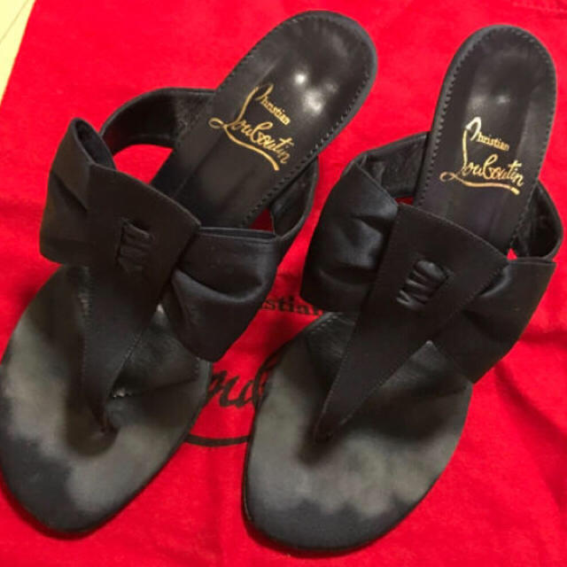Christian Louboutin(クリスチャンルブタン)のルブタン正規品 トングサンダル 38 ネイビー レディースの靴/シューズ(サンダル)の商品写真