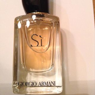 ジョルジオアルマーニ(Giorgio Armani)のアルマーニ Si(香水(女性用))