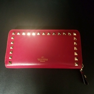 ヴァレンティノ(VALENTINO)の値下げ！VALENTINO ヴァレンティノ 財布(財布)