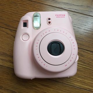 フジフイルム(富士フイルム)のチェキ instax mini8 ピンク(フィルムカメラ)