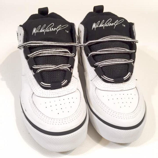 VANS - 新品23VANS MIKE CARROLLヴァンズ マイクキャロル 137の VANS - 新品23VANS MIKE CARROLLヴァンズ マイクキャロル 137の