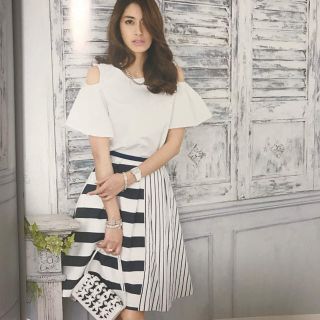 チェスティ(Chesty)の    専用      チェスティ 美品 ストライプ スカート 1 (ひざ丈スカート)