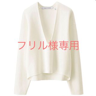 ユニクロ(UNIQLO)のUNIQLOルメールミラノリブVネックセーター(ニット/セーター)