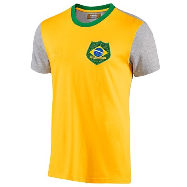 adidas ブラジルカラー　Tシャツ