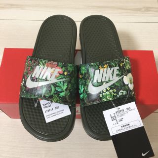 ナイキ(NIKE)のラスト1足 29cm NIKE WMNS BENASSI ナイキ ベナッシ 花柄(サンダル)